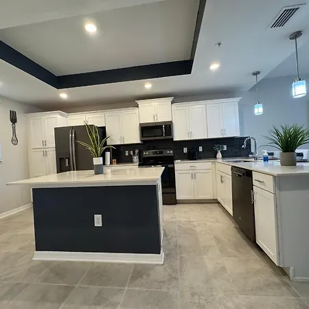 2 Bedrooms Apartment In Storey Lake